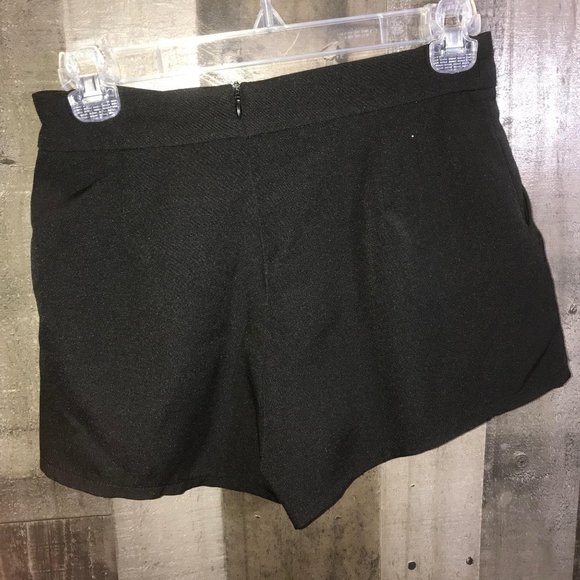 Black Small Shorts With Zipper-unbranded - Picture 4 of 12